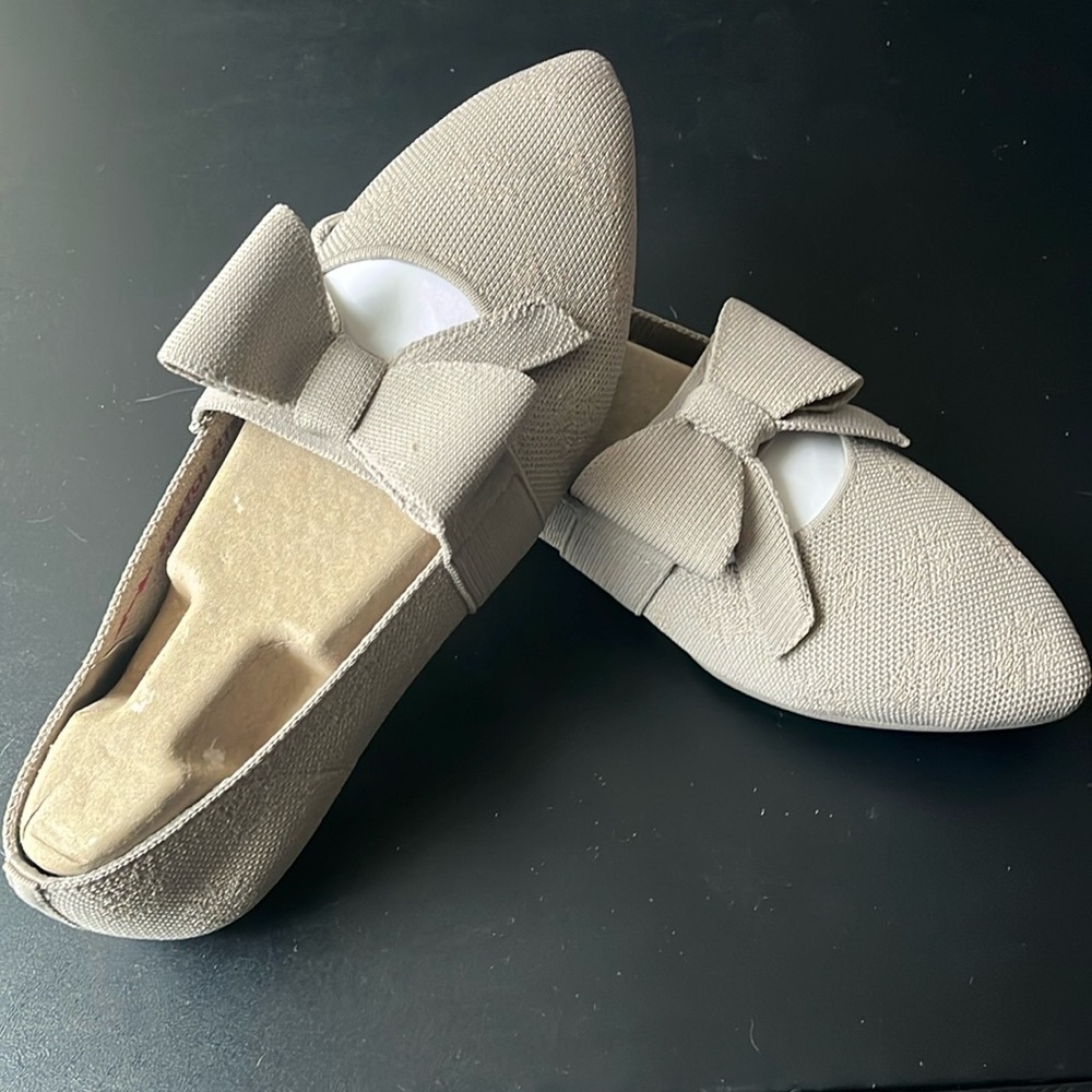 Sketchers Flats